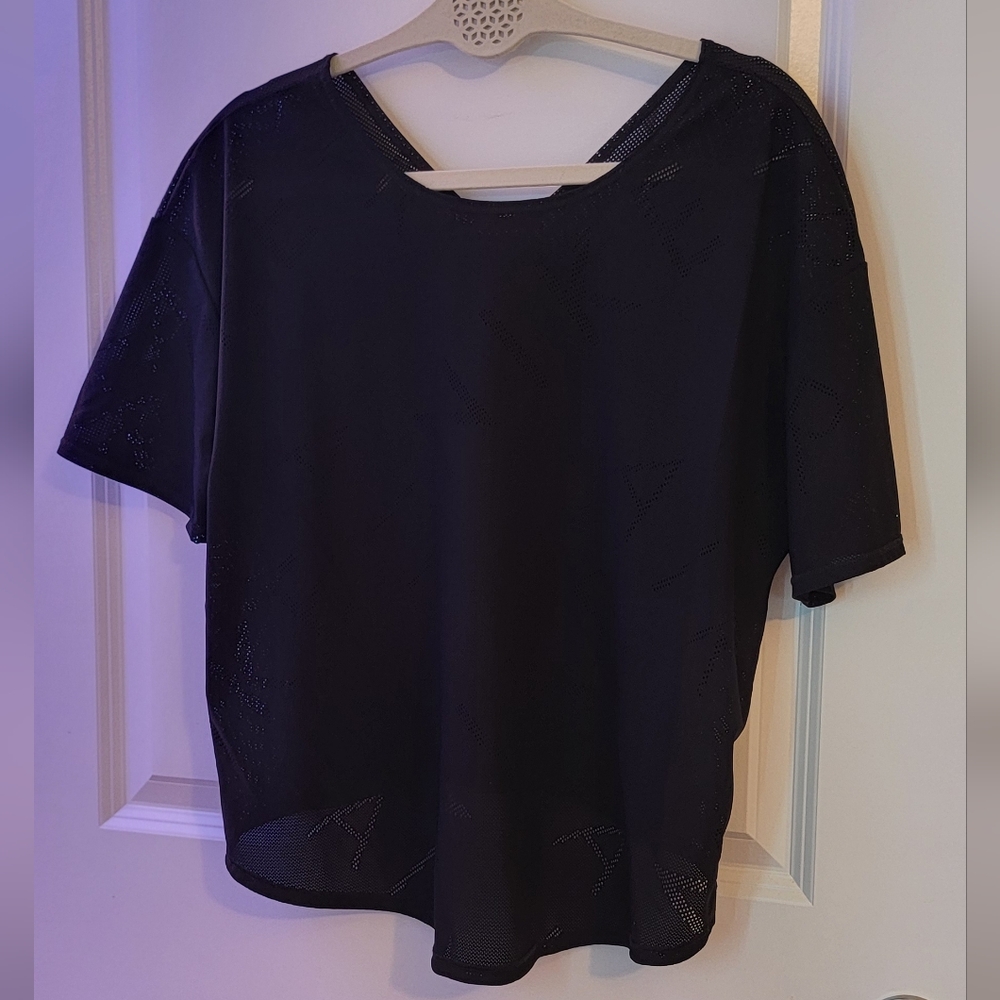 Black Nike Women's Short Sleeve Mesh Top W/ Nike Logo Size L